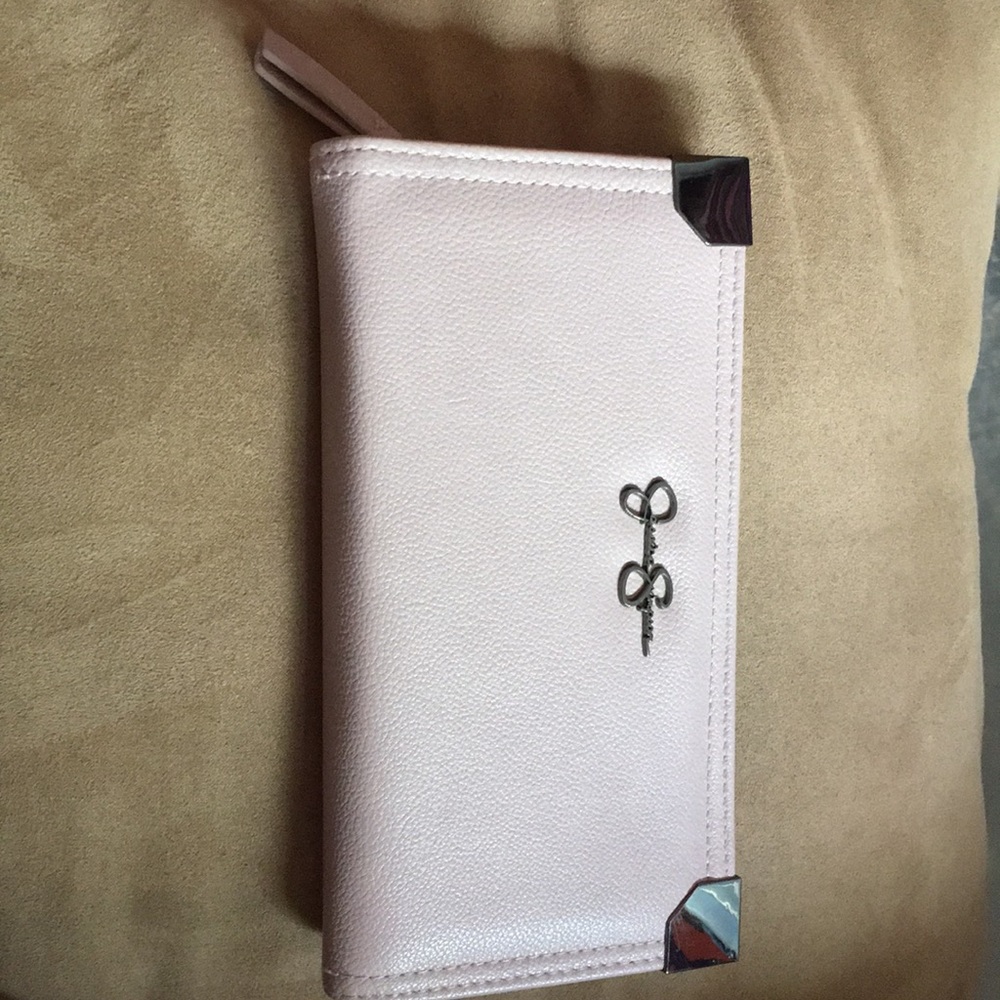 Jessica Simpson Frankie Wallet